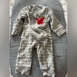 💕5 for $15: Carters 0-3/3month pajamas